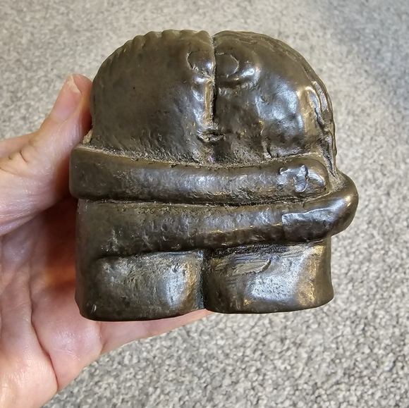 Vintage Wild Goose Studios Love Figure Sculpture Paperweight Unique Art Decor - Picture 2 of 6